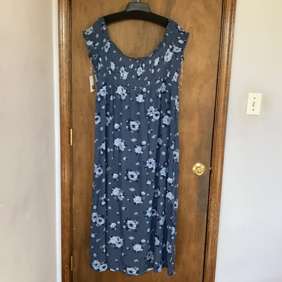 So off the shoulder smocked top floral print long dress XS or 2X jr - Picture 9 of 16